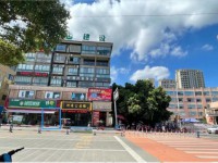 苍南县灵溪镇实验三小旁的1楼店铺 新建小区